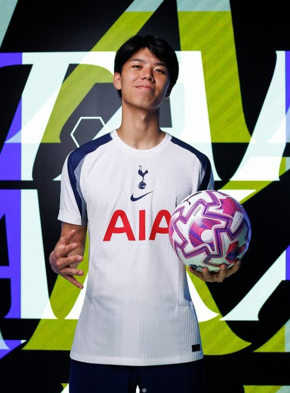  Tottenham officially announce the recruitment of center back Takai on Son Heung-min's birthday...J-League's highest transfer fee of 9.3 billion, contract period of 5 years
