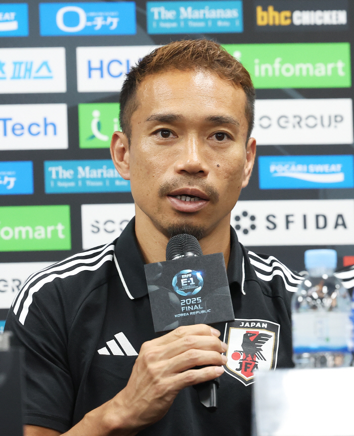  Six A-team debut → Yuto Nagatomo, a surprise starter for mixed race GK born in 2006, waits on the bench, reveals the list of starters for the match against Hong Kong