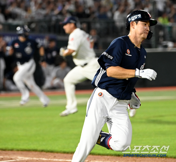  Park Gye-beom brings the lead in the eighth inning