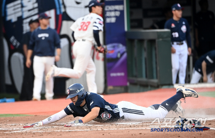  Park Junsoon scored first!