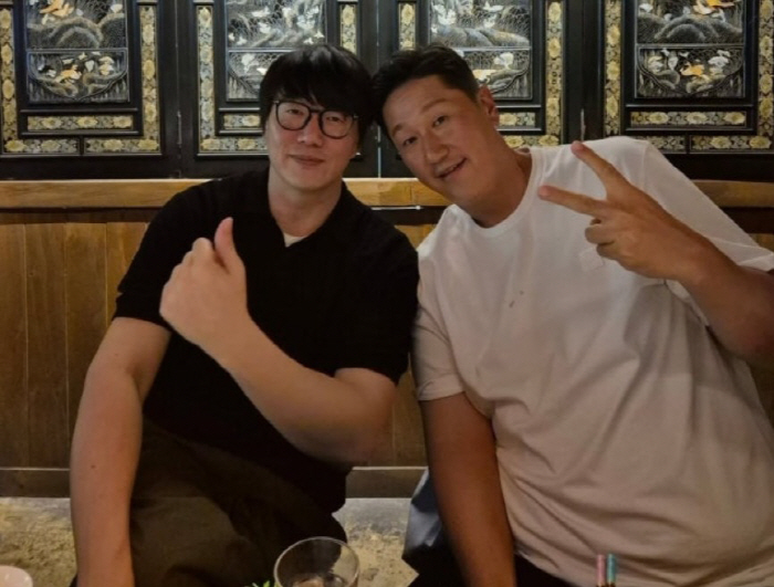  Sung Si-kyung and Lee Dae-ho met 'I'm going to eat.' Busan preview. 'Alcohol is the best.'