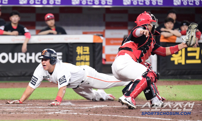 Who called Roh Si-hwan lazy? A new definition of batter 4. The team is energized with a powerful run. The batting line exploded