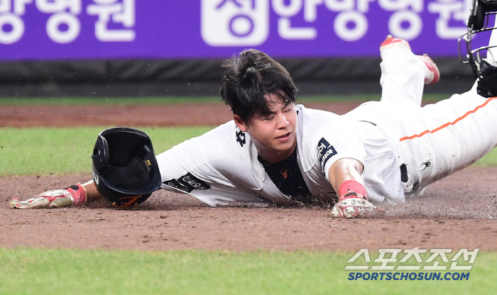 Who called Roh Si-hwan lazy? A new definition of batter 4. The team is energized with a powerful run. The batting line exploded