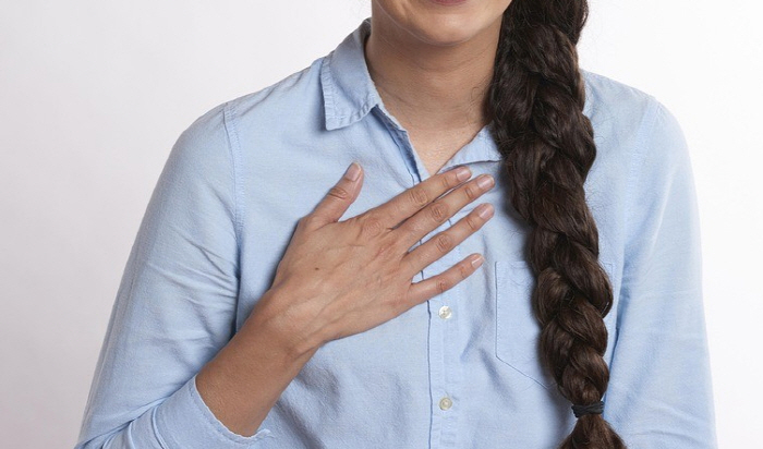 Why does my heart hurt all of a sudden?When women have aperiodic pain, I suspect this