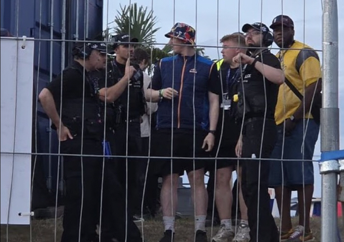 You've been in F1 for 15 hours in prison?A YouTuber who has been talked about after soccer