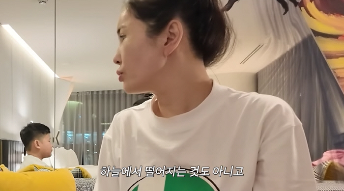 9.4 billion man Jang Young-ran is angry at the damage of 1.4 million won worth of objects and takes away someone's salary
