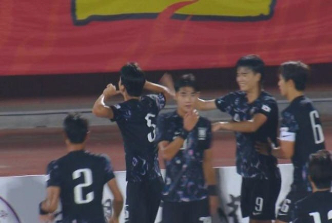 As expected, China is the worst in the world in sports and spirit. Real Shaolin soccer is angry at South Korea's infamous provocation ceremony for the 2002 World Cup
