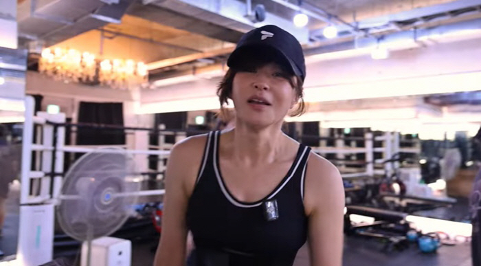 Choi Kang-hee, who lost 6kg, aims to lose 40kg and is on a harsh diet..6km completion → start forearm exercise
