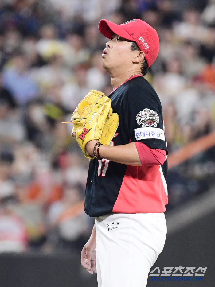 ERA 13.00 1.5 Billion Contract First Year, Can It Be This Twisted...14 points from the shock of Hanwha's all-out war