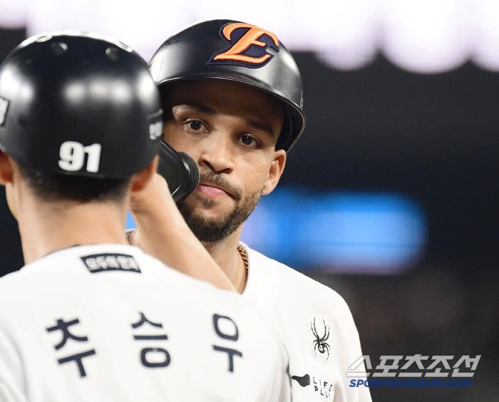 Floral VS Liberato's dark history, I didn't know Hanwha would be worried about this if I chose it.