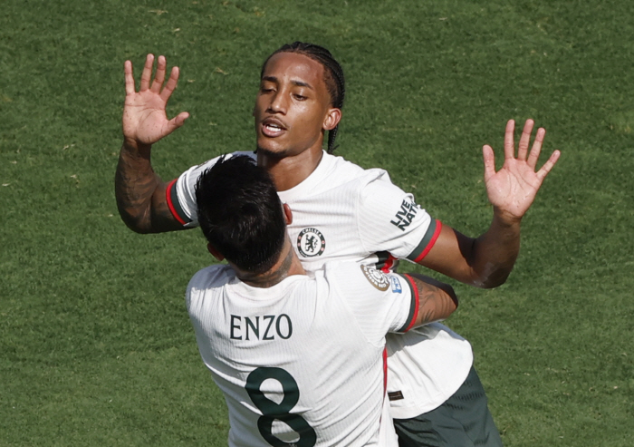 Fluminensei's junior Pedro, who has already signed Chelsea for money, is crazy and destroyed Silva, scored two goals alone → 20 Club World Cup finals...Jackpot to the Final, Secured 41.1-Billion