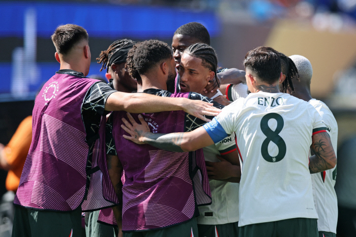 Fluminensei's junior Pedro, who has already signed Chelsea for money, is crazy and destroyed Silva, scored two goals alone → 20 Club World Cup finals...Jackpot to the Final, Secured 41.1-Billion