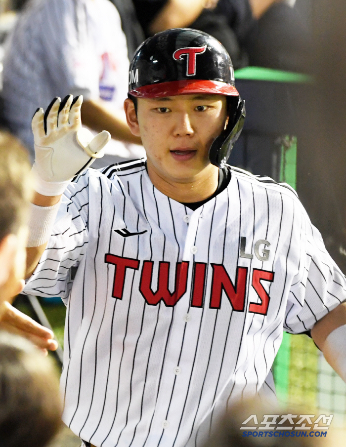 I believe in the amount of extortion. The first left-handed rookie will also play as a trade slugger. Will Son Joo-young succeed in 7 wins 2nd place?