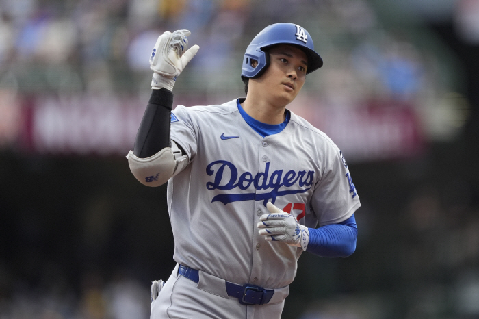 Kim Hye-sung, who was discouraged by the monster rookie, returns to his original mission of batting average of 0.100 in JulyIt's too bad for 3 games