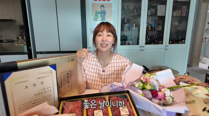 My son is five Jung Ju-ri. It's a good day. Let's have a party