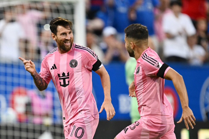 Once, the escort goes to Miami to protect De Paul and Messi…a transfer agreement is imminent