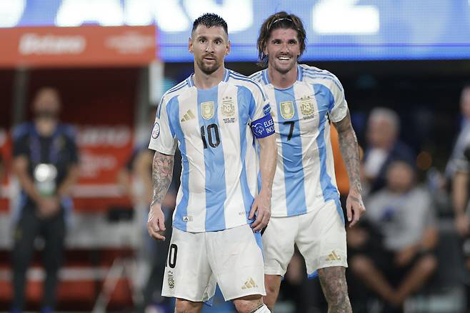 Once, the escort goes to Miami to protect De Paul and Messi…a transfer agreement is imminent
