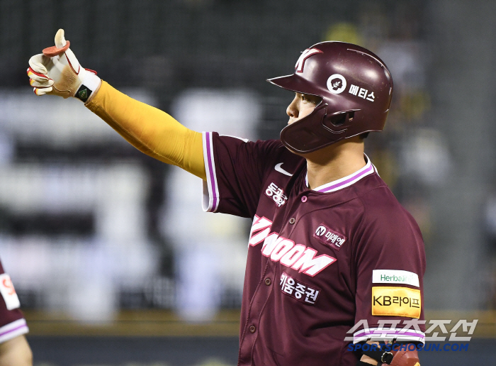  Kim Gunhee's two-run timely hit