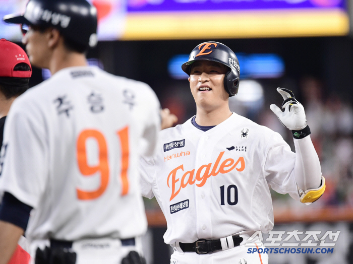  Lee Jinyoung's two-run timely hit