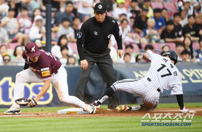  Park Hae-min succeeds in stealing consecutive bases