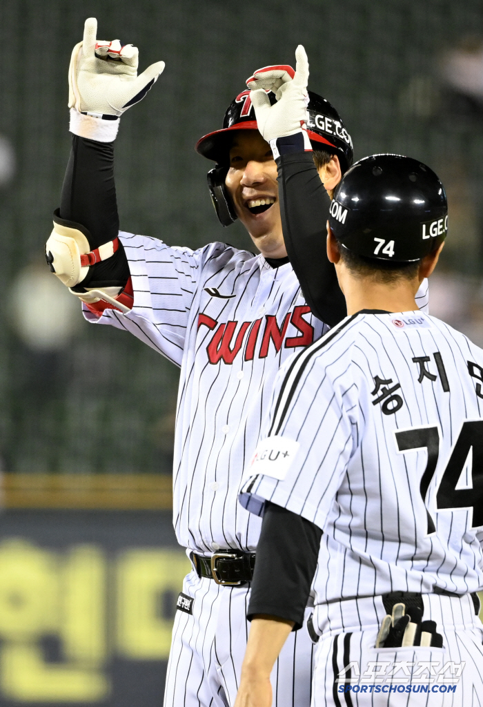 The reason for the revival of the batting machine, which is worth 300,000 won for the first time in five years. It's really gone back to the old days. be going back to normal