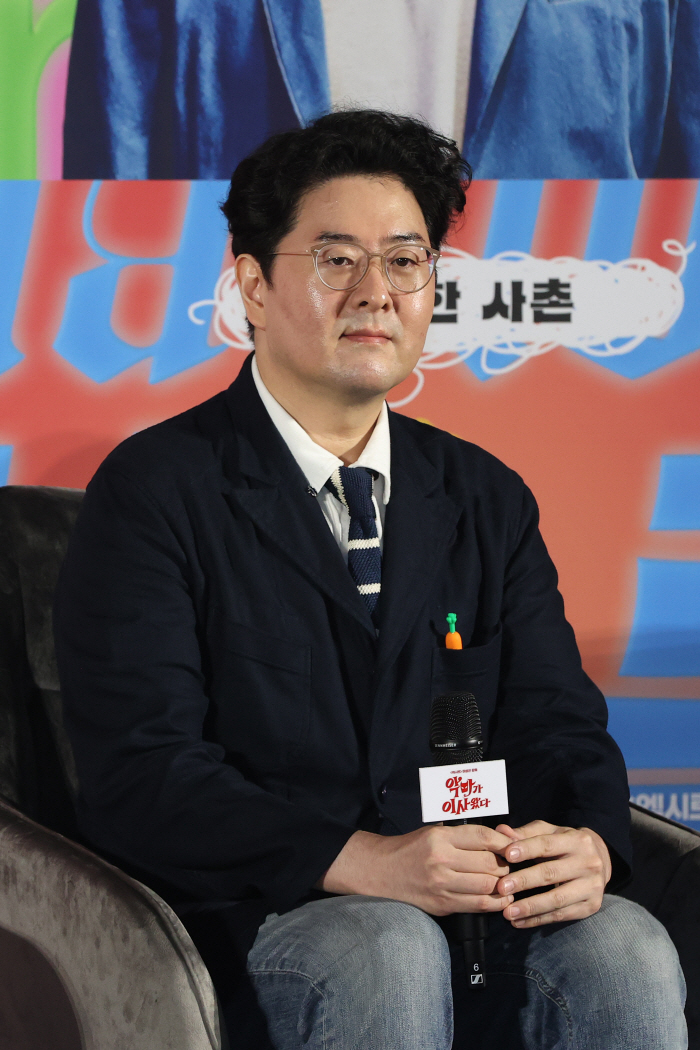  Dda dda dda dda...Im Yoon-ah, the demonized director of Exit, continues to be a box office hit in six years (Roundup)