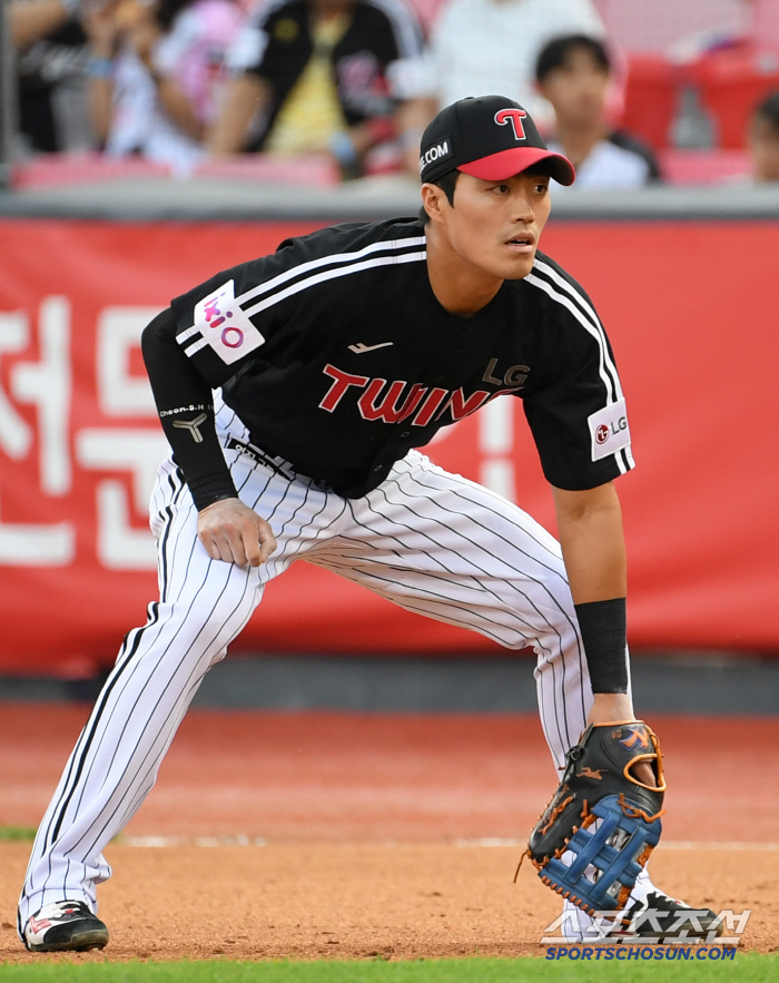 The second batter → third baseman → left-handed pitcher also has a batting average of 0.207 to make a lucky ball for a trade slugger. A player who can earn the value of his investment. 