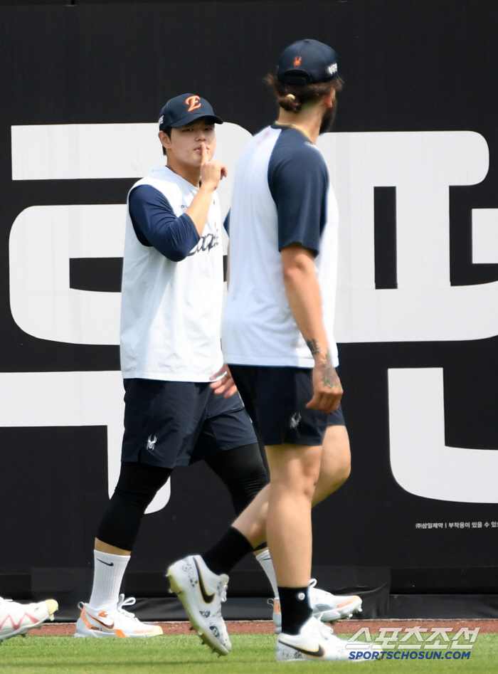 You don't care about baseball, you just talk about drama bashing? The crazy chemistry between the prince of Daejeon and a special foreigner 