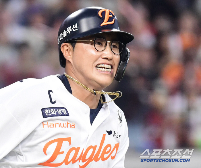 Chae Eun-sung yesterday and Chae Eun-sung, the troubleshooter today, would have been disappointing if Hanwha had not had this player, and the RBI streak in four consecutive games (Daejeon site)
