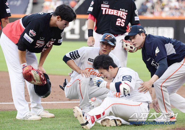 Choi Jae-hoon, who was hit on the head in the dizzying third inning, and KIA nail who was hit on the buttocks. I'm glad everything's okay