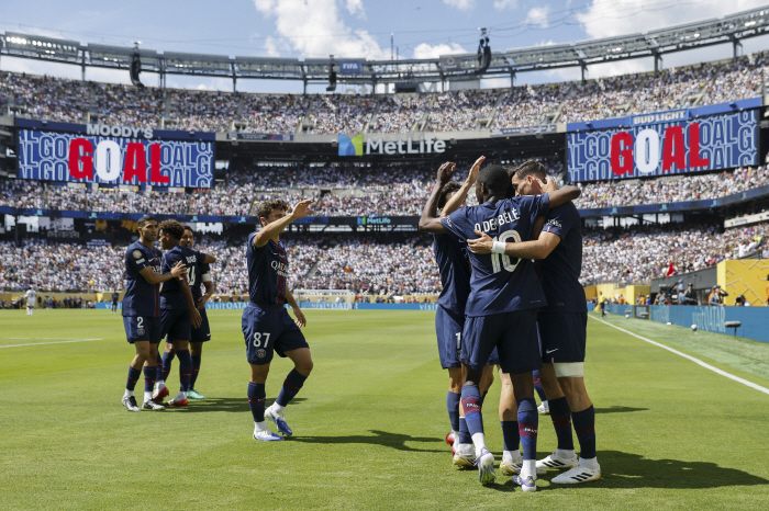 Final goal point Lee Kang-in seems to have won five gold medals for the first time in history. PSG, Mbappe humiliation full-time Real 40th wave → Final...I created the Enrique monster A compliment relay. Chelsea, come out