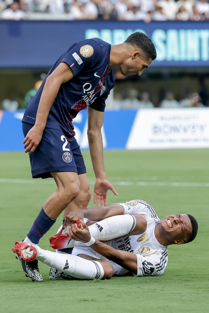 Final goal point Lee Kang-in seems to have won five gold medals for the first time in history. PSG, Mbappe humiliation full-time Real 40th wave → Final...I created the Enrique monster A compliment relay. Chelsea, come out
