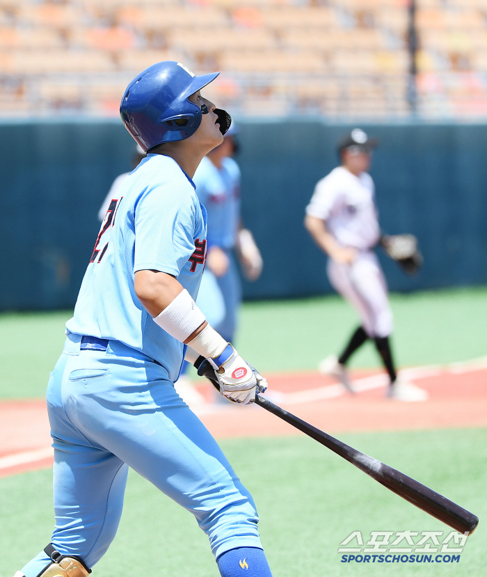 Hit No Jiwon and blocked Ha Hyunseung! Busan High School, which advanced to the final, tries to win the Blue Dragon Flag for the first time in 46 years (the Blue Dragon Flag site)