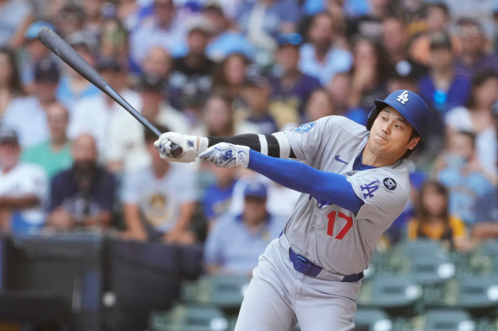 Kim Hye-sung, who lost six consecutive games after six years of LAD, was safe at first base like a stick, but Ohtani Bettsmith Trio vain swing