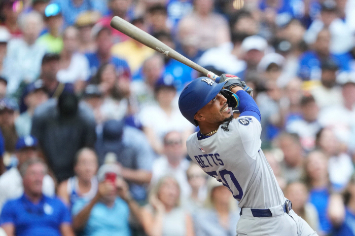 Kim Hye-sung, who lost six consecutive games after six years of LAD, was safe at first base like a stick, but Ohtani Bettsmith Trio vain swing