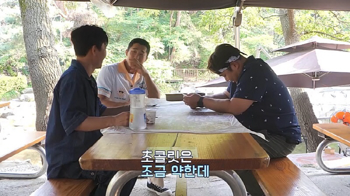 Kim Jong-min and Kim Dong-hyun really didn't pay congratulatory money for their wedding