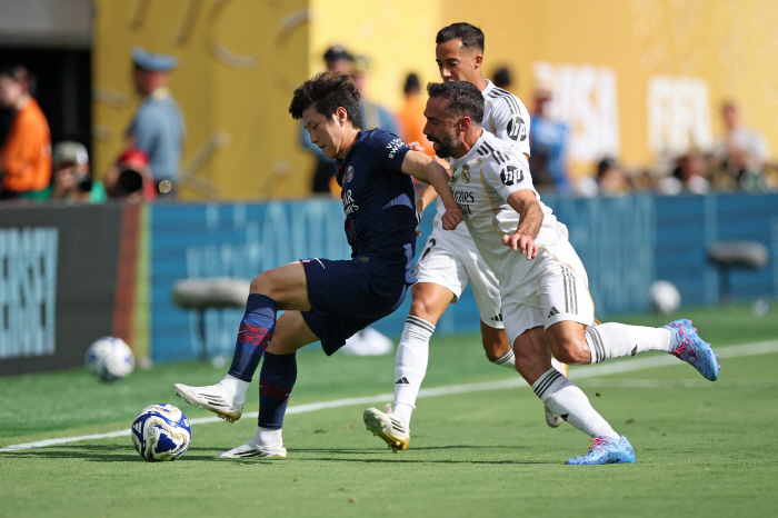 Lee Kang-in 11 minutes PSG, the strongest goal scorer, smashed Real 40 in the world and took five gold medals...Mbappe 1 home run → Out of tears