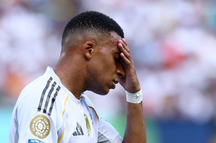 Lee Kang-in 11 minutes PSG, the strongest goal scorer, smashed Real 40 in the world and took five gold medals...Mbappe 1 home run → Out of tears