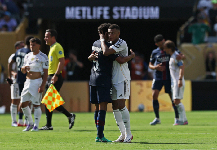 Lee Kang-in 11 minutes PSG, the strongest goal scorer, smashed Real 40 in the world and took five gold medals...Mbappe 1 home run → Out of tears