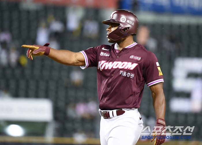 Oh, LG's mistake through the 9th inning! Newcomer tie two-run is also buried.. The first half of the year ended poorly → Kiwoom escaped seven consecutive losses
