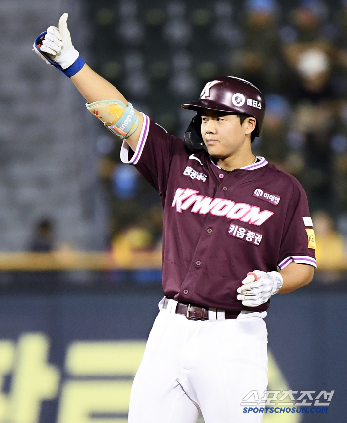 Oh, LG's mistake through the 9th inning! Newcomer tie two-run is also buried.. The first half of the year ended poorly → Kiwoom escaped seven consecutive losses