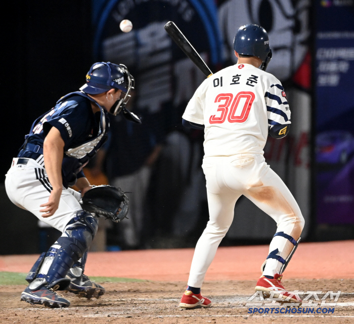 On the 4th, 5th, 6th, 8th, and 9th, Kim Taek-yeon already pushed ahead with 5 Blon → Kim Jae-ho's retirement game for 3 consecutive games It's twisted like this and that