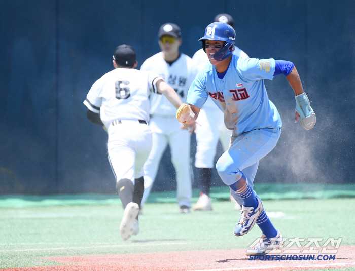  Ahn Ji-won scores, Busan High School to seal the victory