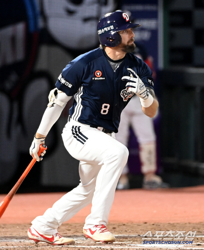  Cave hits a timely RBI