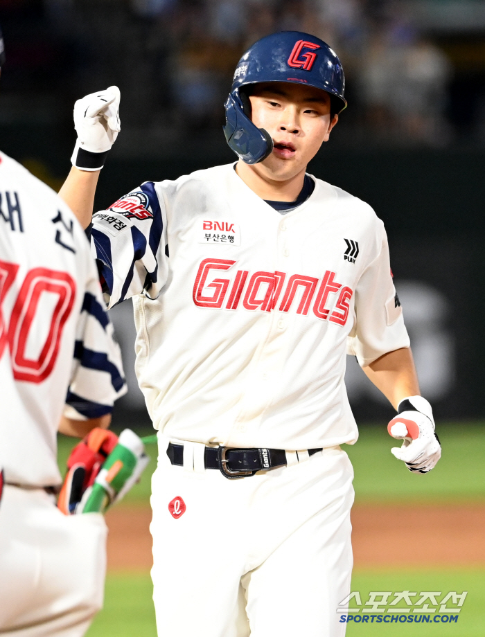  Park Chan-hyung opened the door with a hit
