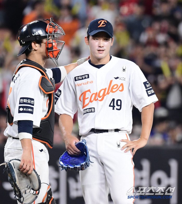 Yun San-heum's disappointing steel plate after allowing a run