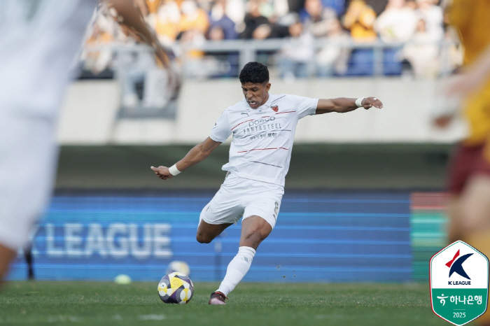 Team K League to Face Newcastle, Fan Eleven Voting Interim Results Announced 1st place Auberdan and 2nd place Jeon Jin-woo