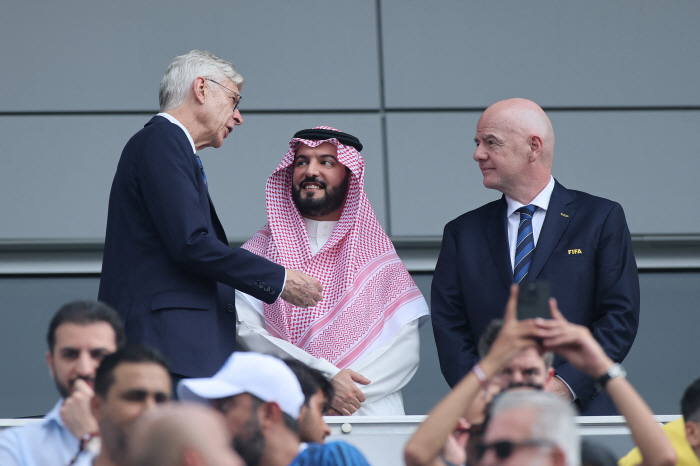 Klopp, shut up, two leaders who clashed over the Club World Cup, Wenger has a boring answer, and I need to refute head-on