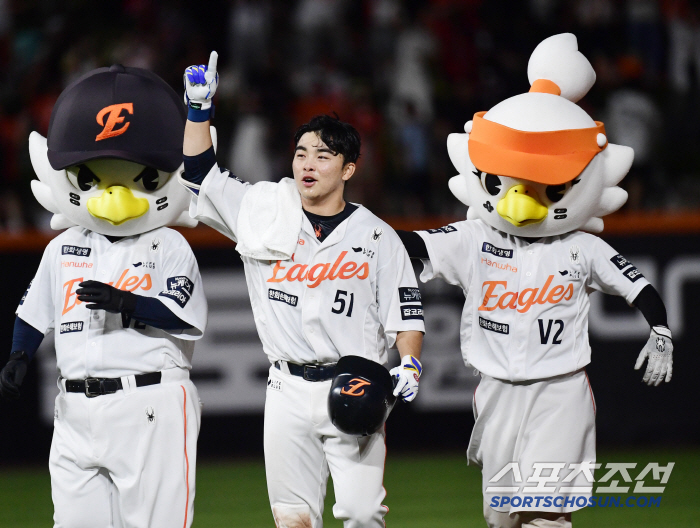 Moon Hyun-bin's thrilling walk-off hit in the first half, Hanwha's 6th consecutive win! the first half of the year