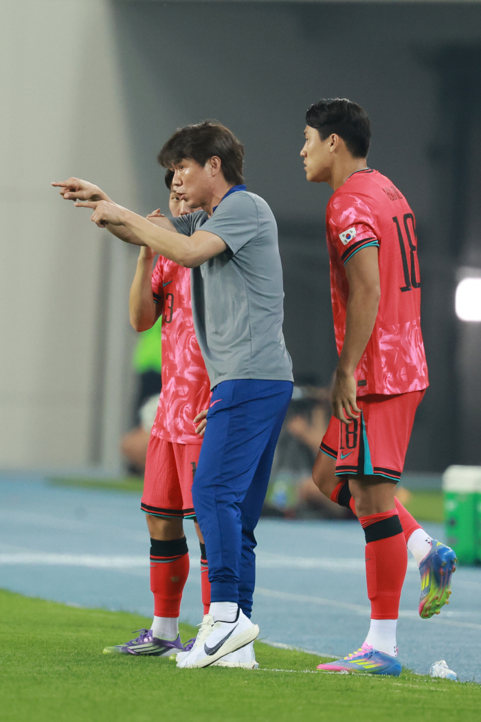  Oh Se-hoon is waiting again → Lee Ho-jae's first starter Hong Myung-bo is expected to change all of the best 11 players...Kim Tae-hyun, 5 A-match debuts
